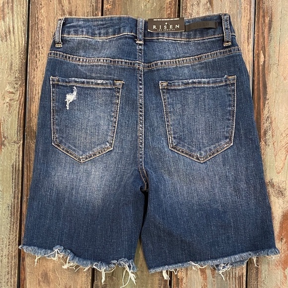 Risen NWT Alaina High Waist Distressed Long Denim Shorts Womens Size Small New - Picture 5 of 13